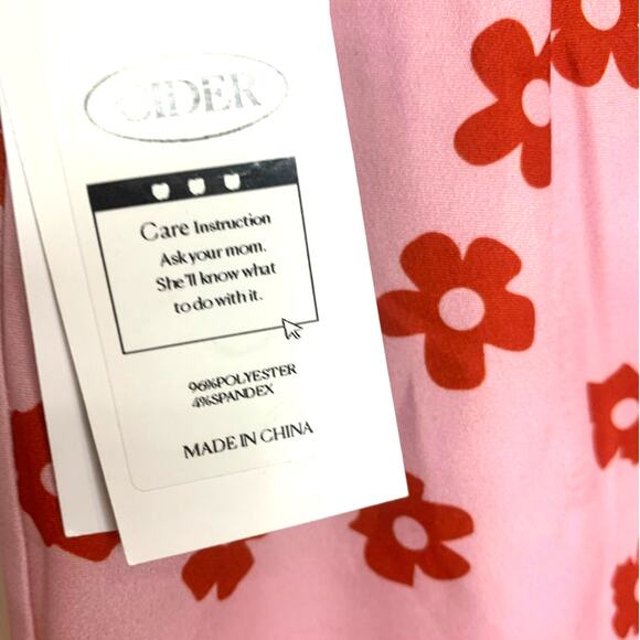 NWT Cider Mini Skirt Medium Pink Red Flowers A Line Zipper Retro Mod Fun - Picture 5 of 6